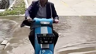 اچھا اور برا ماحول کو خود بنانا ہے