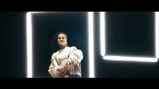 Lartiste – Mafiosa feat. Caroliina (Clip Officiel)