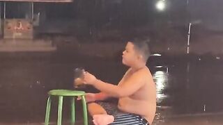 Si Tegar