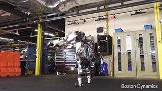 Удивительные роботы Atlas и Handle от Boston Dynamics.
