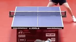 Ketika robot canggih main tenis meja