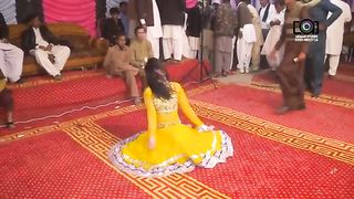 Dhola Sanun Pyara Lagnayn Tere Utay Dhulay Wade Hain