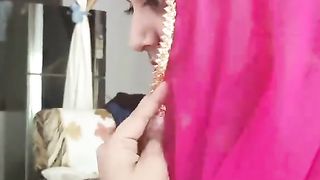 Is Larki ko Kaonsee Bemmarree Lagee