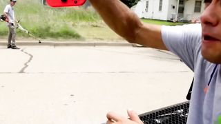 If Pac-Man could mow my lawn#shorts#viral#zach king