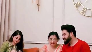 Araiy Mera Remot Nai Tv Ka