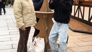 The hair move