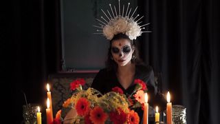 "Spine-Tingling Halloween Horrors: Unearthly Encounters"