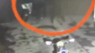 Assombração Real Espírito Misterioso Capturado em Vídeo!