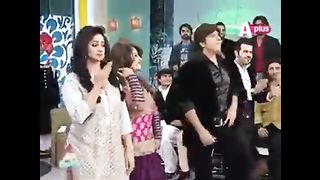 Chittiyan Kaliyan Dance Of Laila and Noor