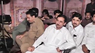 Main Mahi Day Khoo Toon Dance