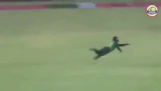 Cricket top 10 best catches by pakistan players.