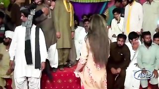 Mehak Malik  latest mujra Allah da na hi Ameer Niazi