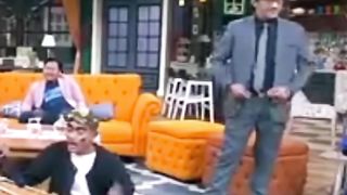 pesona zaskia gotik menarik dengan
