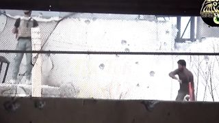 Iraq War | PMF Militant's Rock Throw at IS | Battle of Baiji Oil Refinery 2015 | RCF