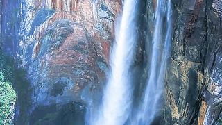 979 meters the highest waterfall in the world