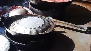 Cook delicious food