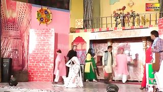Mehak Malik , husan mukhre toon la ke naqab