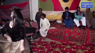 Mehak malik laiyan laiyan main tery naal dholna