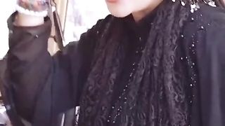 Keyaa Larki Sahi Bolrahe Haiy Ya