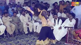 Mehak Malik Methon So Chawa Lay Phul Main Nai Trory New Latest Video Dance in Lodhra