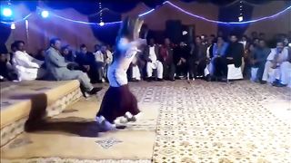 Mehak Malik mujra Ve Dholna changa nai laga tera rukha bolna humara chana