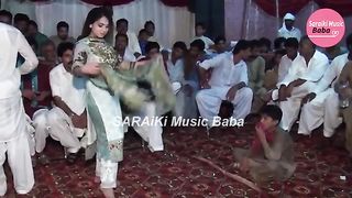 Mehak Malik Mujra Akho Sakhio Saraiki Music Baba
