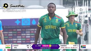 India 1st wicket gone