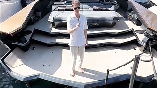 Une bateau