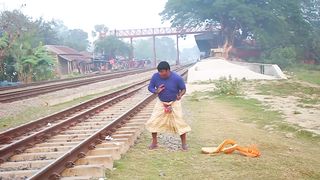Snake Prank????King Cobra Snake Prank :Viral Snake Prank On public