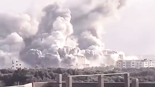 A aviação israelita destruiu esta manhã a Universidade al-Azhar, em Gaza.