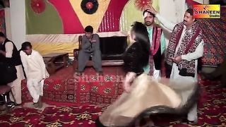 Mehak Malik New Mujra Eid Gift Wey Main Jhol Jhol Ke Ghara Bharaini HAN