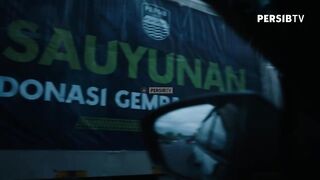 PERSIB menyalurkan bantuan kepada para penyintas musibah gempa bumi melalui program "Sauyunan"