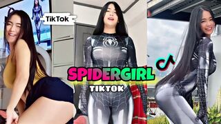 TikTok costplay spidergirl