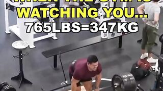 When The Whole Gym Watches You Lift…????