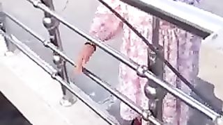 kia aapki maa bhi apko udaas nh dekh sakti...