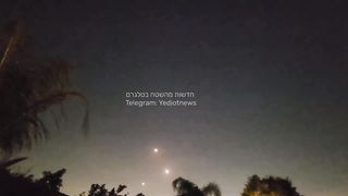 Israel War | Airplane Endures Rocket Interceptions in Central Israel | RCF
