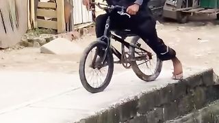 Pegadinha da blicicleta