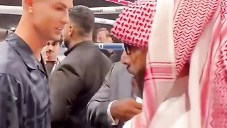 Cristiano Ronaldo with Georgina Rodriguez, menonton langsung pertandingan tinju Tyson fury vs Ngannoudan bertemu para bintang tamu seperti.
