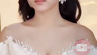elina Devia queen girls