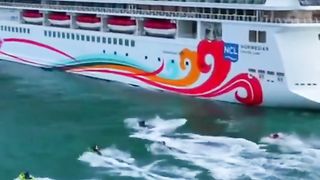 NORWEGIAN JOY Cruise Ship