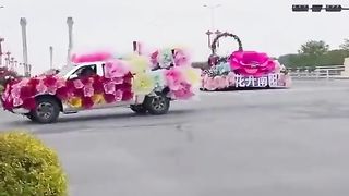 Chains wedding car makers