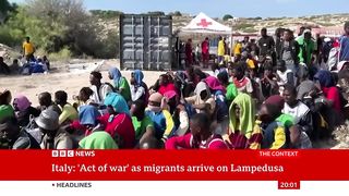 Lampedusa_ 7,000 migrants arrive on Italian island in three days - BBC News