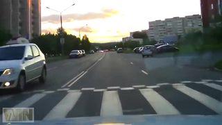 НЕ НА ТОГО НАРВАЛИСЬ 472 / Пацаны на жигулях погоня ДПС