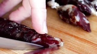 21 days in the fridge. Handmade. Meat can be transformed and preserved easily and satisfactorily