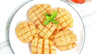 Kentang Goreng Mekar