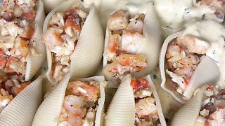 Crab & Shrimp Stuffed Pasta‼️ It’s Dinner Time !