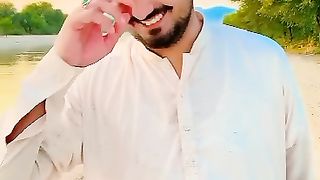 Tasawar khan is enjoying weather