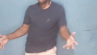 quando você não quer dança no role mais seus amigos te empurraram na pista de dança