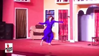 AFREEN NONSTOP MEDLEY PAKISTANI MUJRA DANCE
