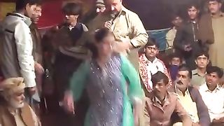 Billo Thumka Aima khan shadi Mujra Burewala